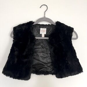 Cat & Jack Girls Black Faux Fur Fluffy Cropped Vest Size Medium 7/8